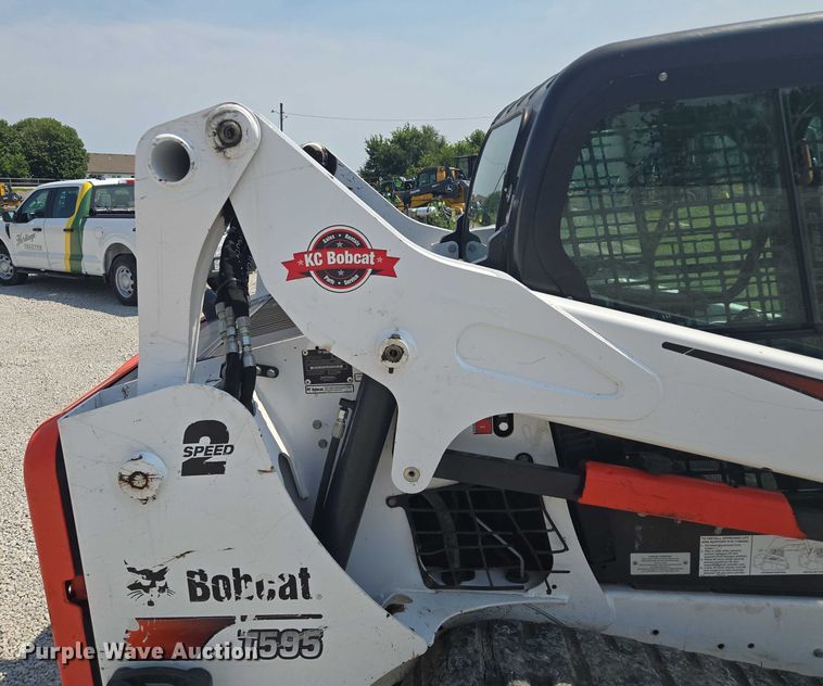 image for item EF1944 2020 Bobcat T595 tracked skid steer loader