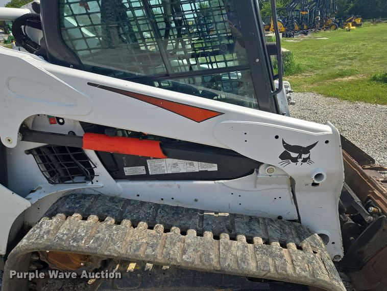 image for item EF1944 2020 Bobcat T595 tracked skid steer loader