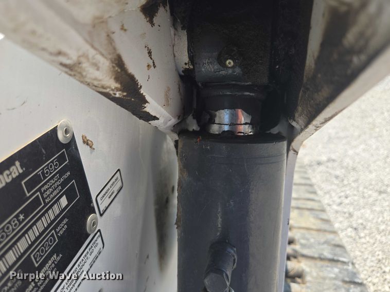 image for item EF1944 2020 Bobcat T595 tracked skid steer loader