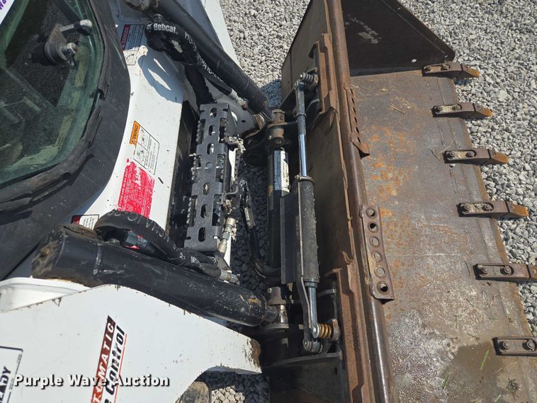 image for item EF1944 2020 Bobcat T595 tracked skid steer loader