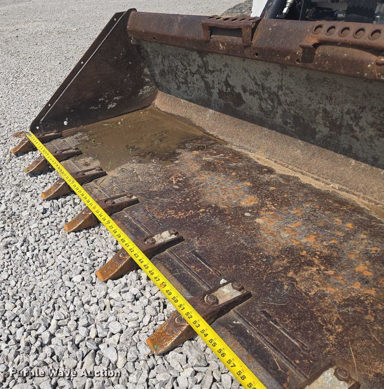 image for item EF1944 2020 Bobcat T595 tracked skid steer loader