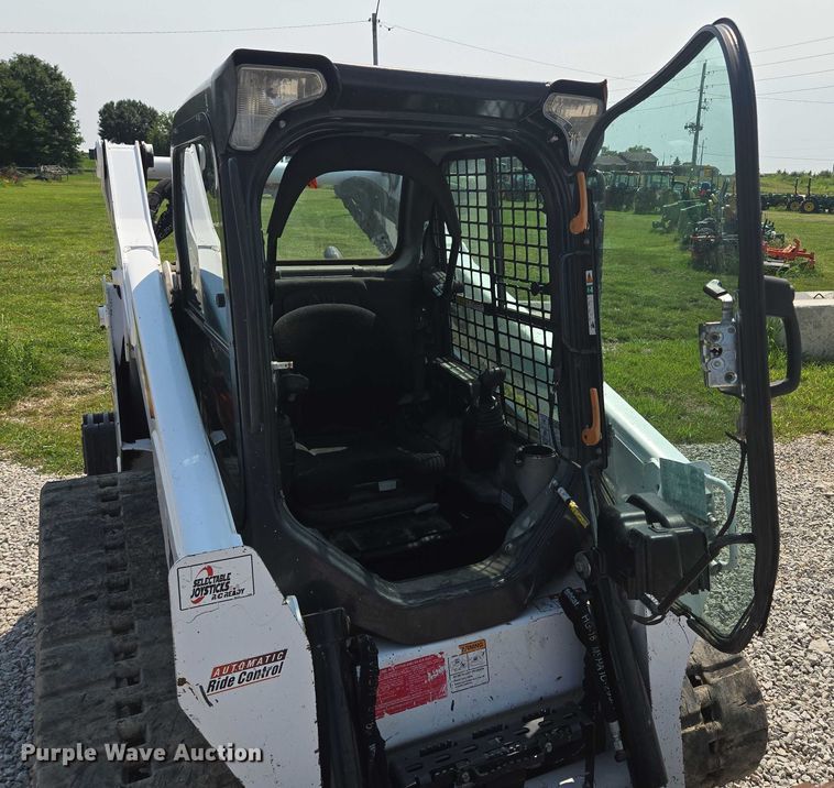 image for item EF1944 2020 Bobcat T595 tracked skid steer loader