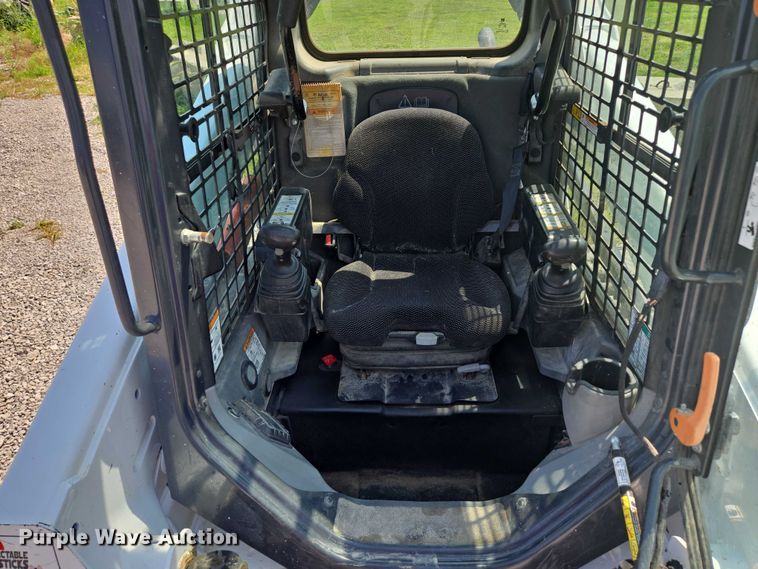 image for item EF1944 2020 Bobcat T595 tracked skid steer loader