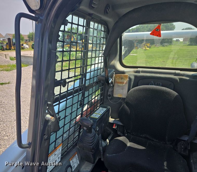 image for item EF1944 2020 Bobcat T595 tracked skid steer loader