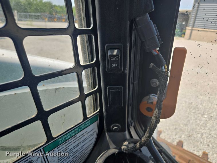 image for item EF1944 2020 Bobcat T595 tracked skid steer loader