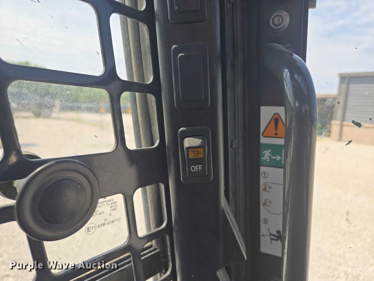 image for item EF1944 2020 Bobcat T595 tracked skid steer loader