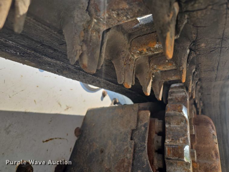 image for item EF1944 2020 Bobcat T595 tracked skid steer loader