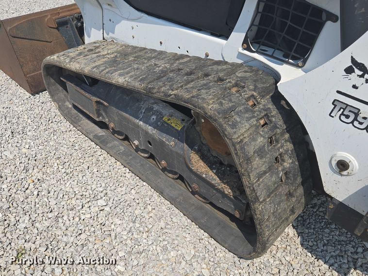 image for item EF1944 2020 Bobcat T595 tracked skid steer loader