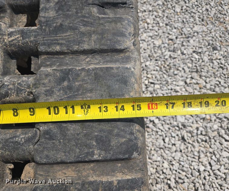 image for item EF1944 2020 Bobcat T595 tracked skid steer loader