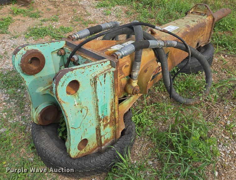 image for item EF1958 Tramac V32 breaker