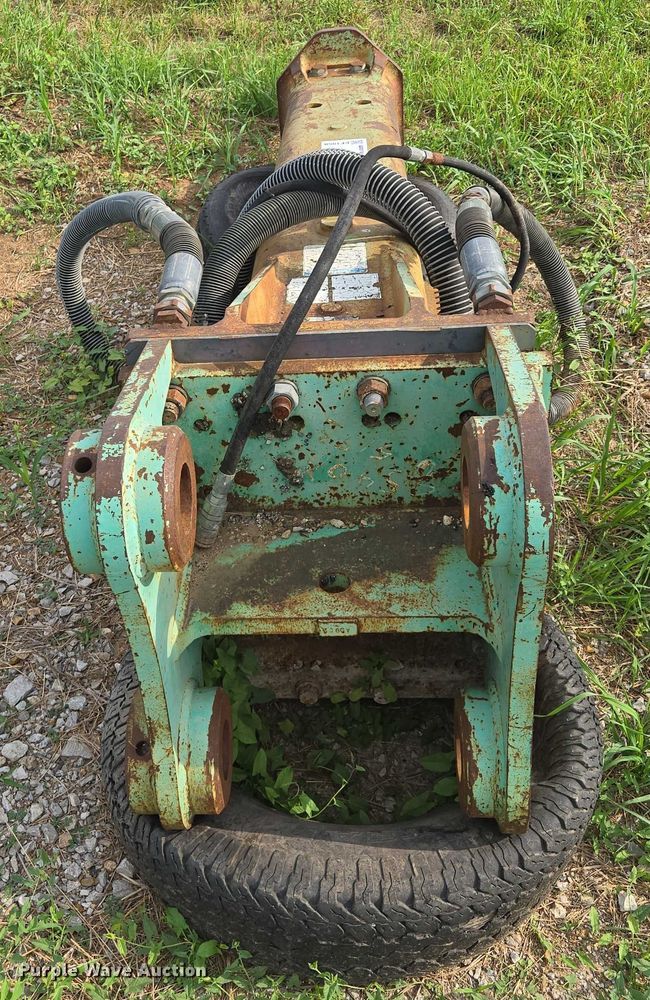 image for item EF1958 Tramac V32 breaker