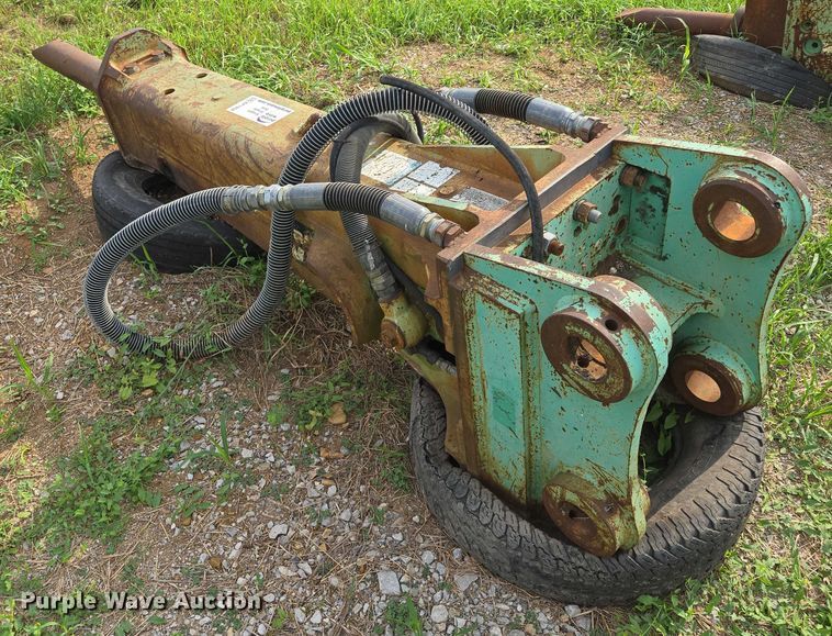 image for item EF1958 Tramac V32 breaker