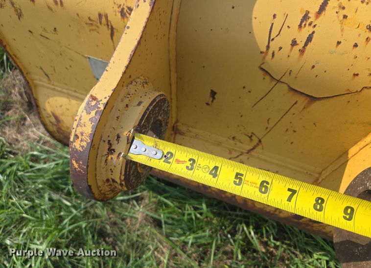 image for item EF1962 Caterpillar 50