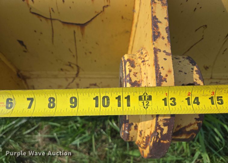 image for item EF1962 Caterpillar 50