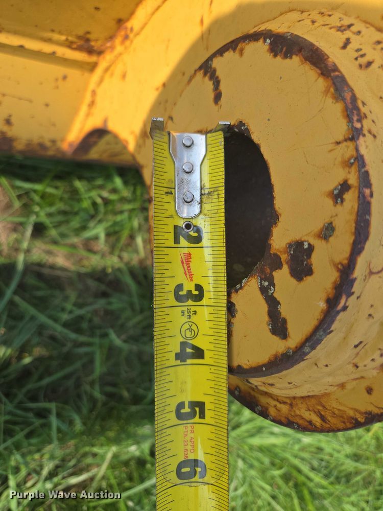 image for item EF1962 Caterpillar 50