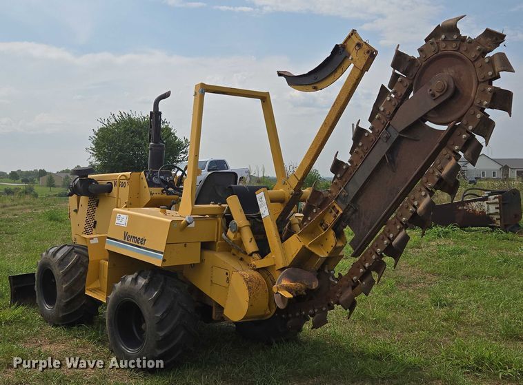 image for item EF1965 Vermeer V6500 trencher