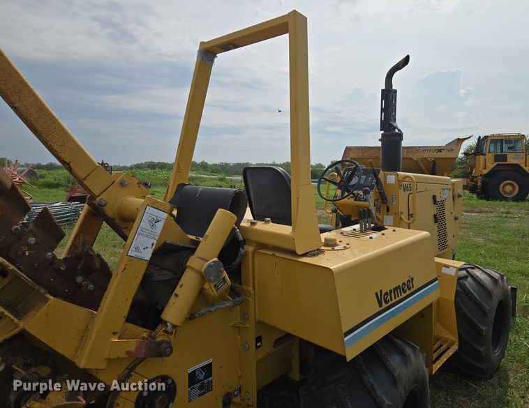 image for item EF1965 Vermeer V6500 trencher