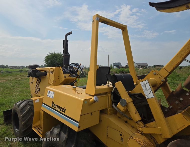 image for item EF1965 Vermeer V6500 trencher