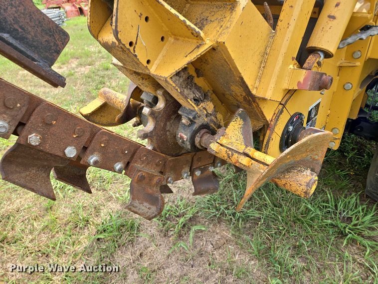 image for item EF1965 Vermeer V6500 trencher
