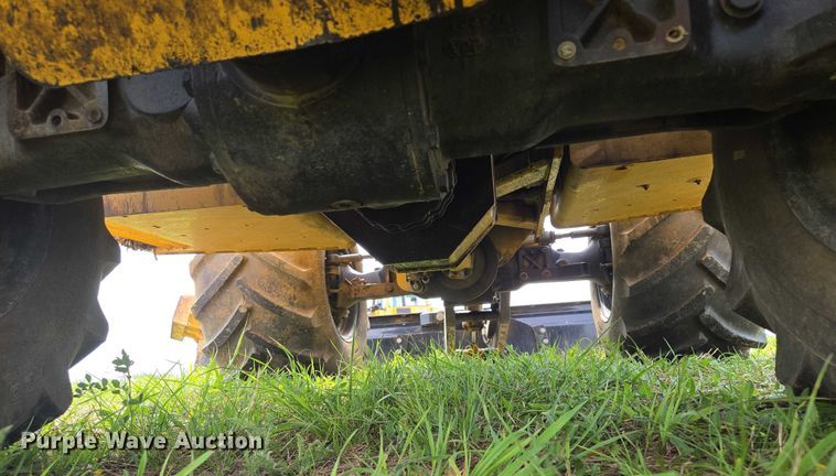 image for item EF1965 Vermeer V6500 trencher