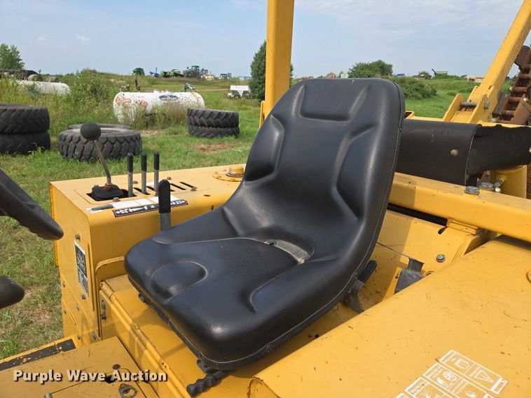 image for item EF1965 Vermeer V6500 trencher