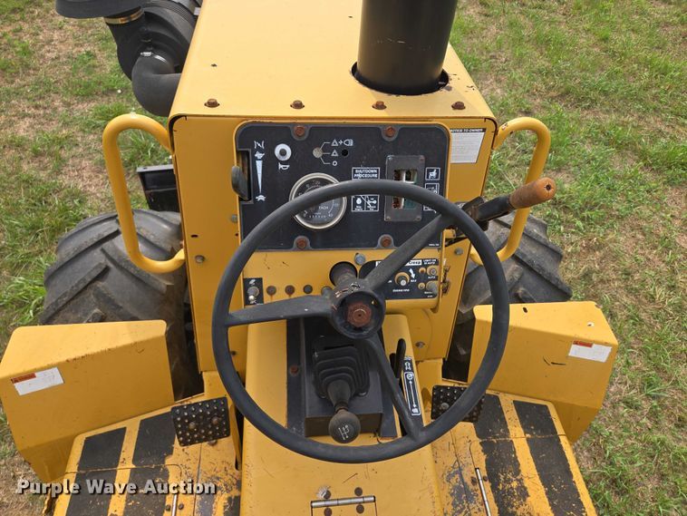 image for item EF1965 Vermeer V6500 trencher