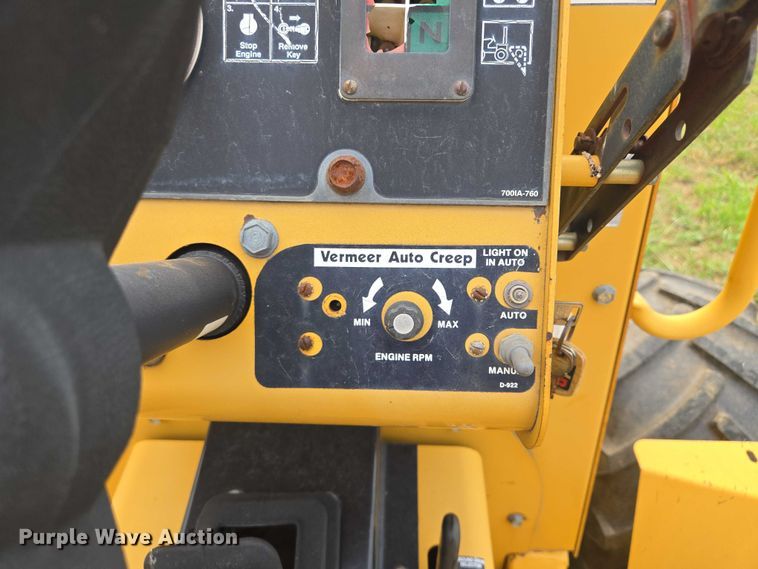 image for item EF1965 Vermeer V6500 trencher