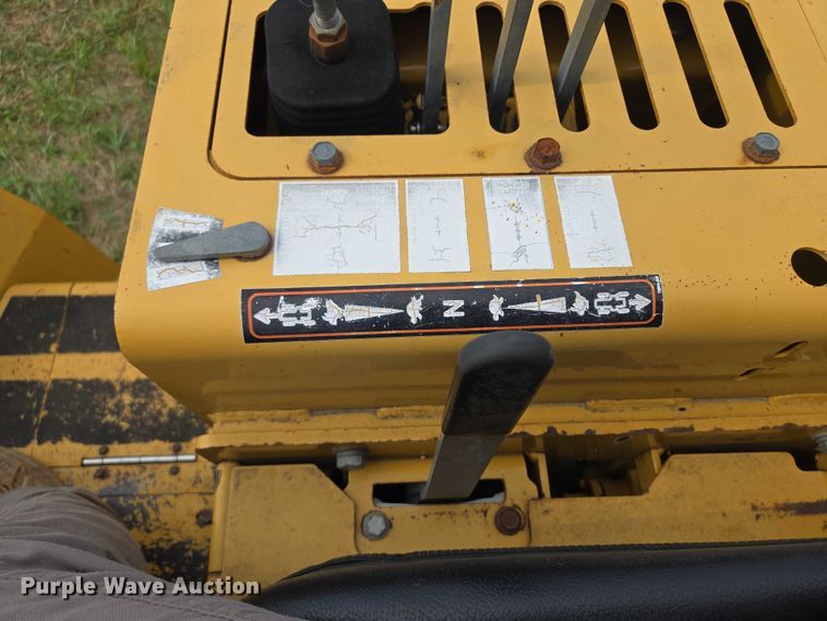 image for item EF1965 Vermeer V6500 trencher