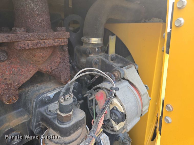 image for item EF1965 Vermeer V6500 trencher