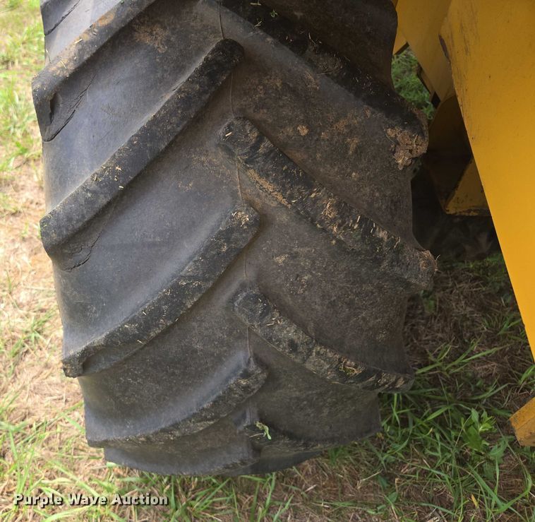 image for item EF1965 Vermeer V6500 trencher