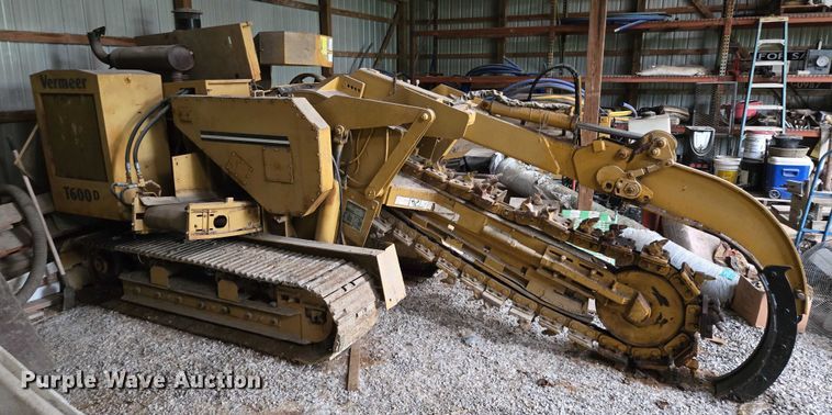 image for item EF1974 Vermeer T600D trencher
