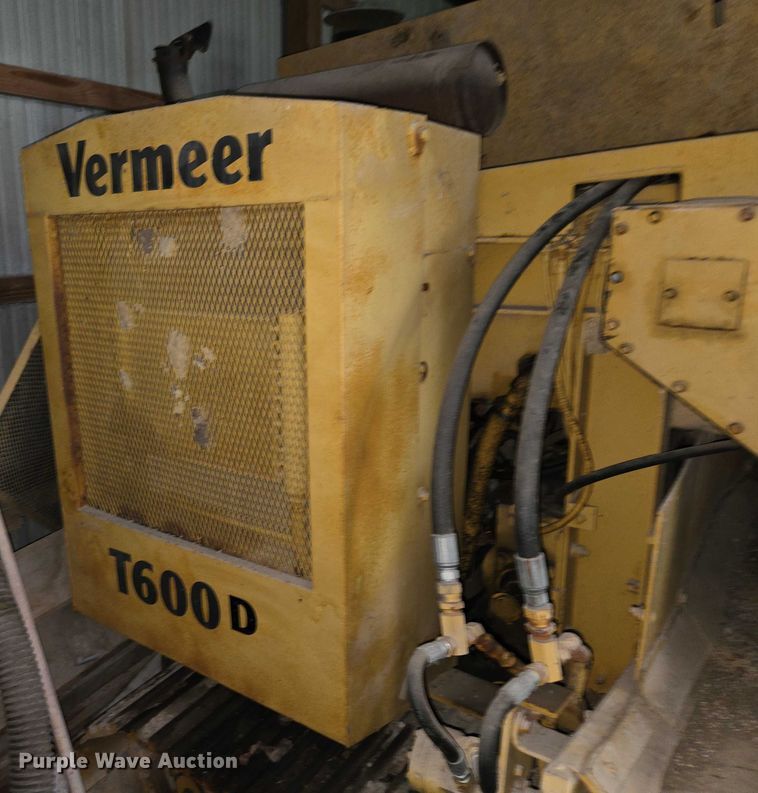 image for item EF1974 Vermeer T600D trencher