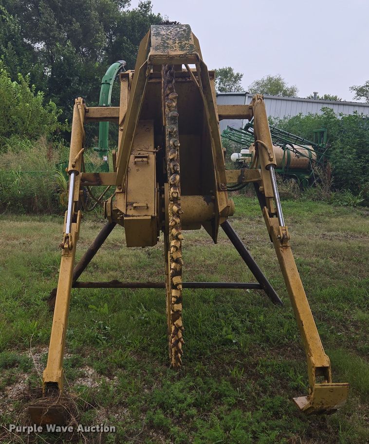 image for item EF1974 Vermeer T600D trencher