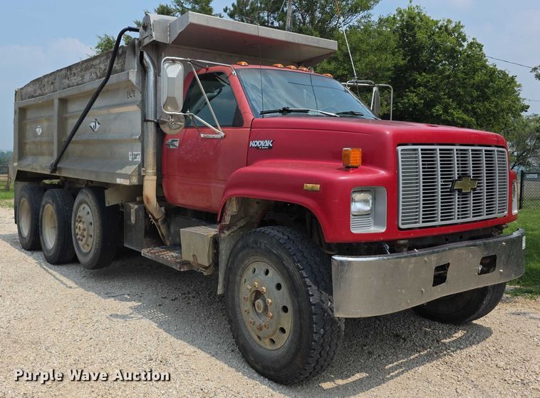 image for item EF3682 1993 Chevrolet Kodiak C6500 dump truck
