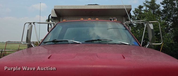 image for item EF3682 1993 Chevrolet Kodiak C6500 dump truck