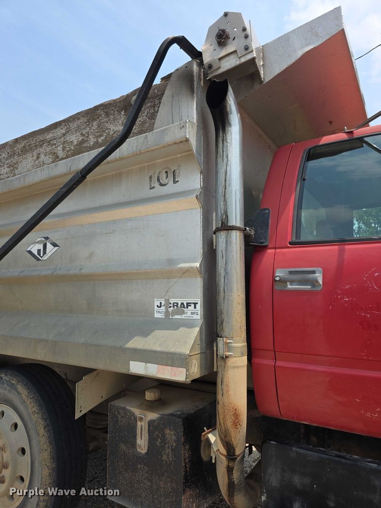 image for item EF3682 1993 Chevrolet Kodiak C6500 dump truck