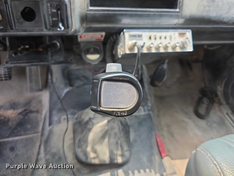 image for item EF3682 1993 Chevrolet Kodiak C6500 dump truck