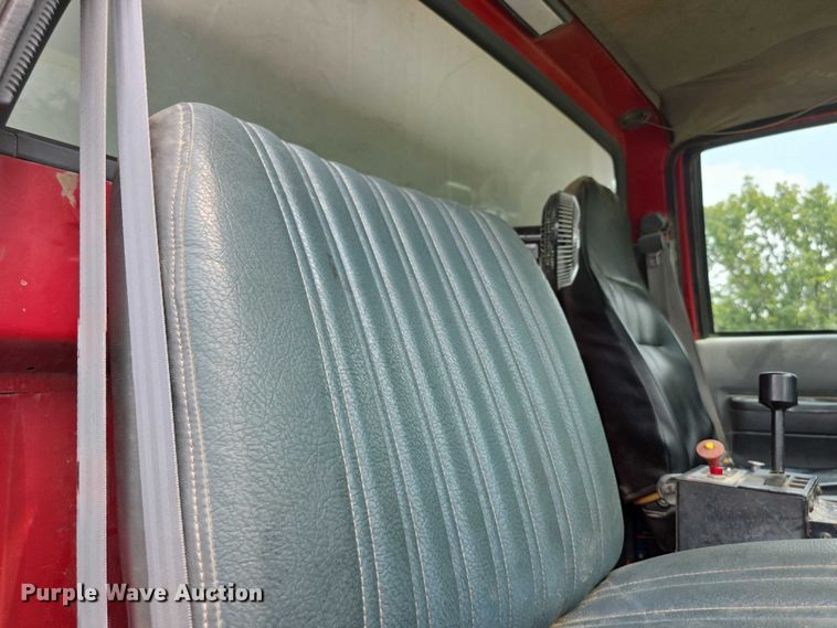 image for item EF3682 1993 Chevrolet Kodiak C6500 dump truck