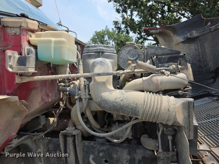 image for item EF3682 1993 Chevrolet Kodiak C6500 dump truck