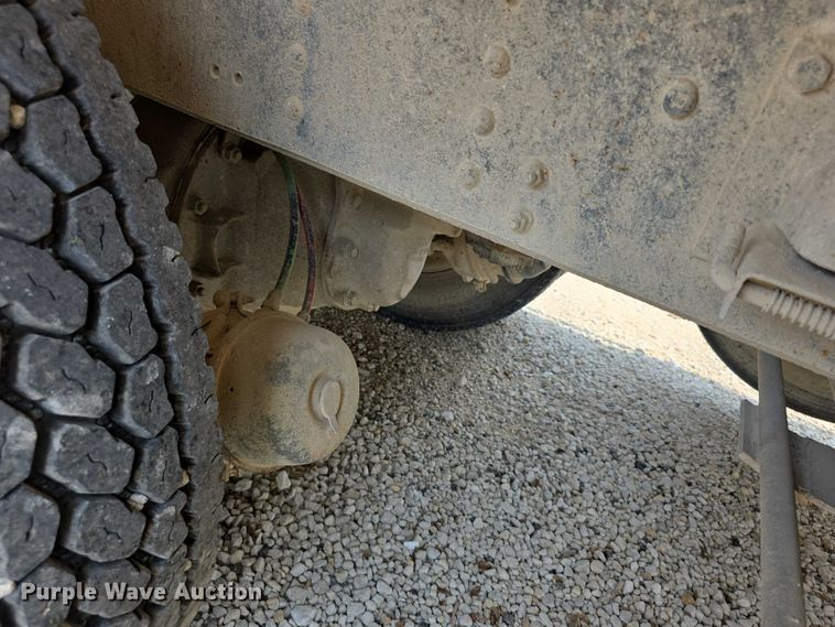 image for item EF3682 1993 Chevrolet Kodiak C6500 dump truck