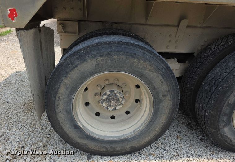 image for item EF3682 1993 Chevrolet Kodiak C6500 dump truck