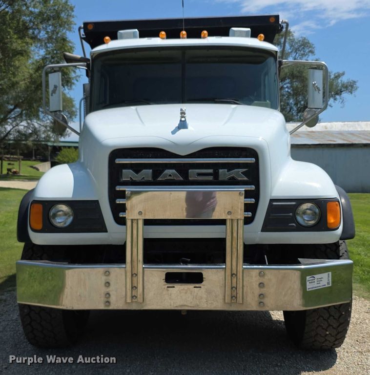 image for item EF3696 2004 Mack Granite CV713 dump truck