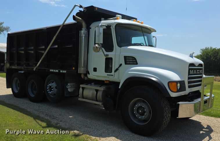 image for item EF3696 2004 Mack Granite CV713 dump truck