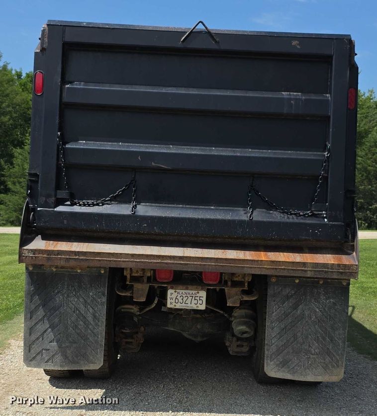 image for item EF3696 2004 Mack Granite CV713 dump truck