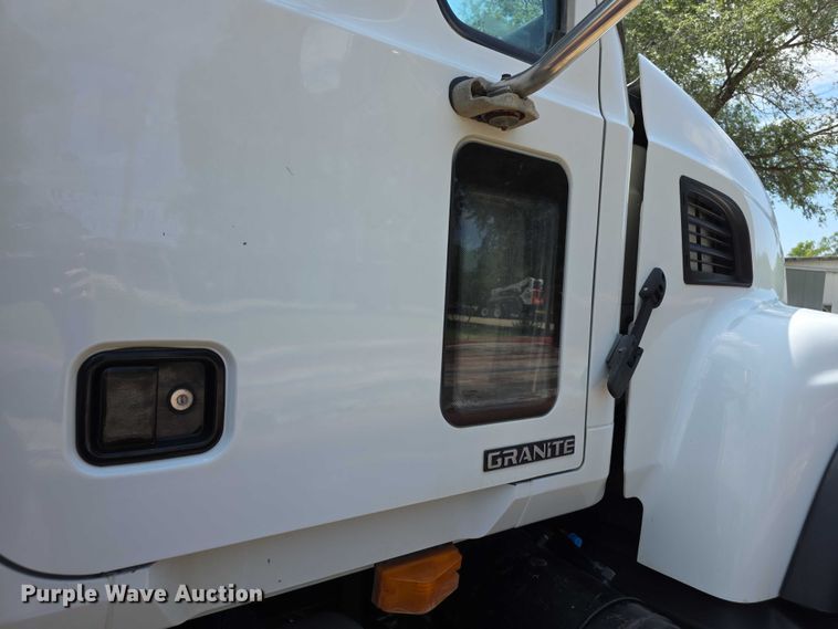 image for item EF3696 2004 Mack Granite CV713 dump truck