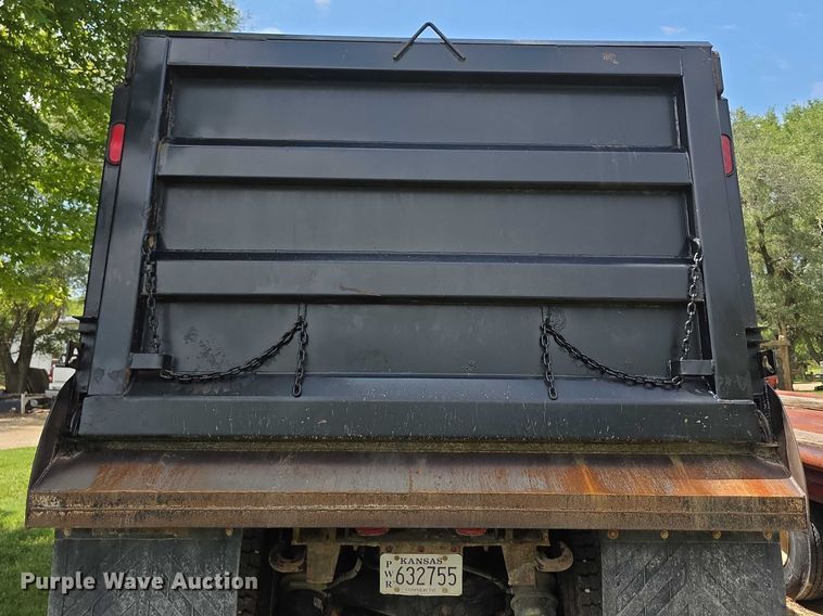 image for item EF3696 2004 Mack Granite CV713 dump truck