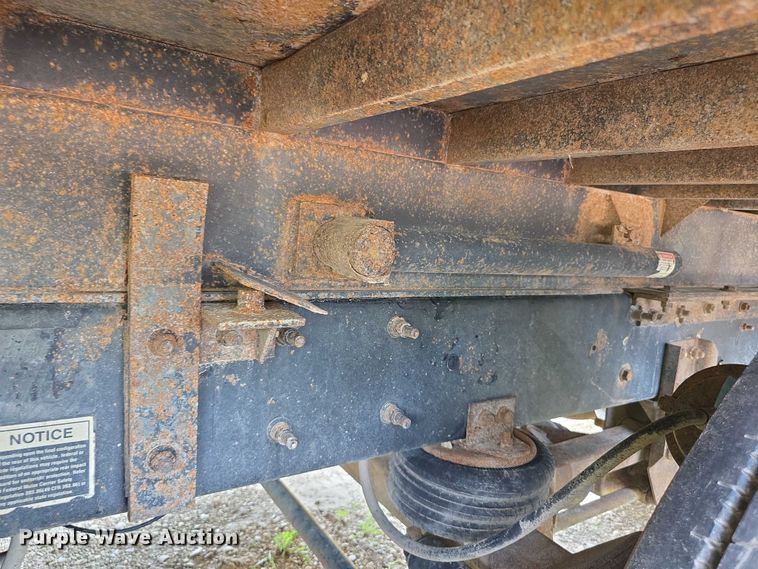 image for item EF3696 2004 Mack Granite CV713 dump truck