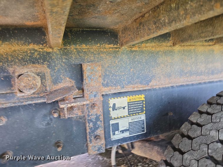 image for item EF3696 2004 Mack Granite CV713 dump truck