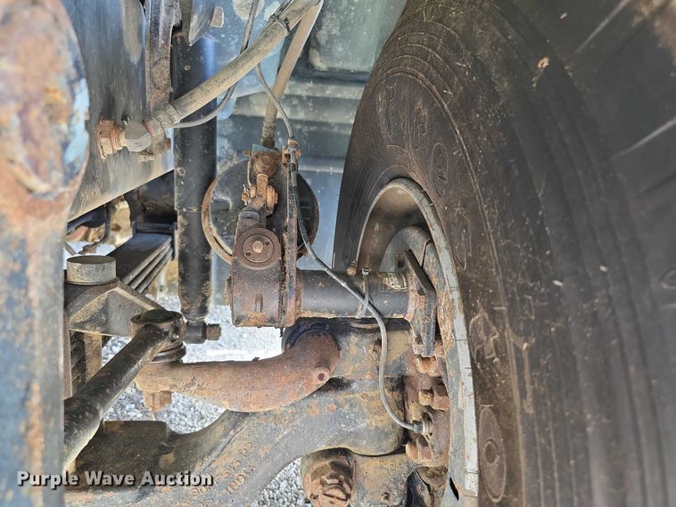 image for item EF3696 2004 Mack Granite CV713 dump truck