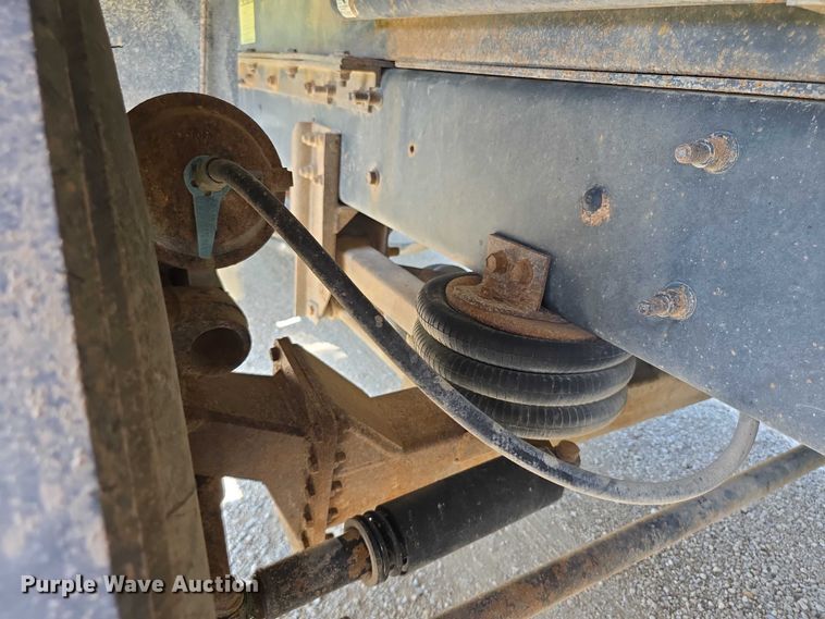 image for item EF3696 2004 Mack Granite CV713 dump truck